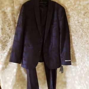 Mens Inc suit